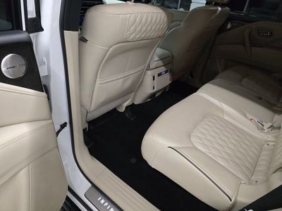 2024 INFINITI QX80 - Photo 32