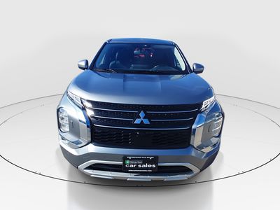 2024 Mitsubishi Outlander - Photo 2