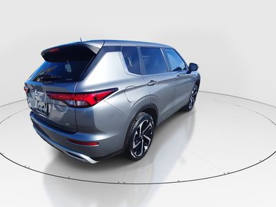 2024 Mitsubishi Outlander - Photo 7