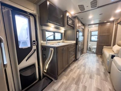 2023 Tiffin WAYFARER - Photo 6