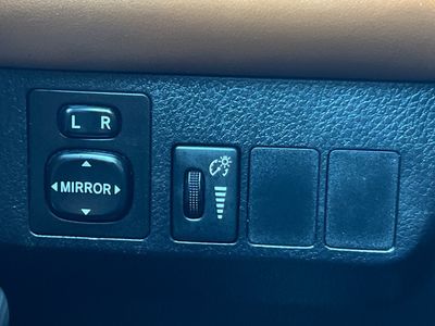 2016 Toyota RAV4 - Photo 29