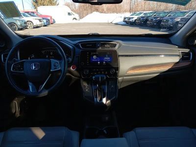 2019 Honda CR-V Touring — photo 17 view