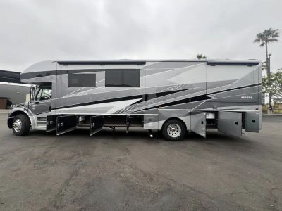 2026 Jayco SENECA — photo 24 view