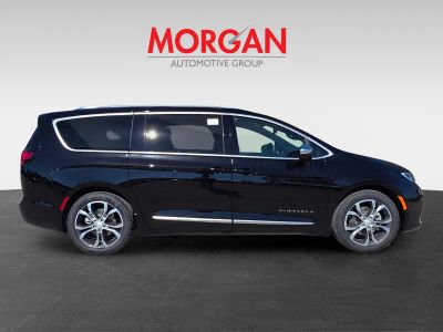 2026 Chrysler Pacifica — rear three-quarter view