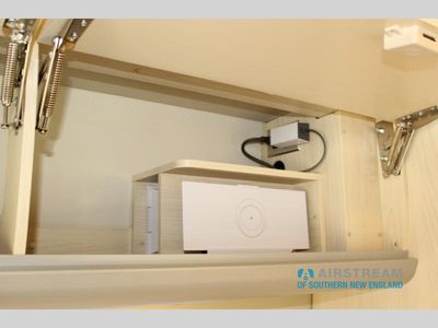 2026 Airstream Atlas-e - Photo 24