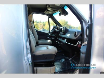2026 Airstream Atlas-e - Photo 15