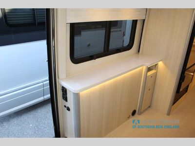 2026 Airstream Atlas-e - Photo 26