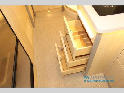 2026 Airstream Atlas-e - Photo 38