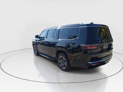 2024 Jeep Wagoneer L - Photo 5