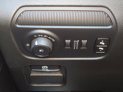 2024 Jeep Wagoneer L - Photo 13