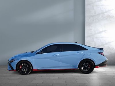 2025 Hyundai Elantra N - Photo 3