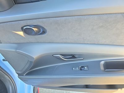 2025 Hyundai Elantra N - Photo 14