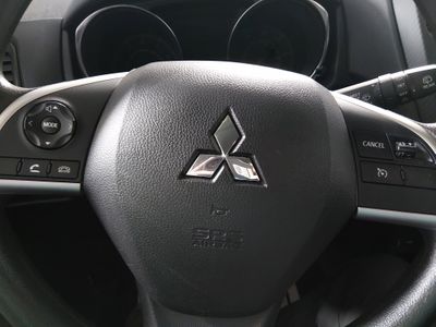 2025 Mitsubishi Outlander Sport — photo 12 view