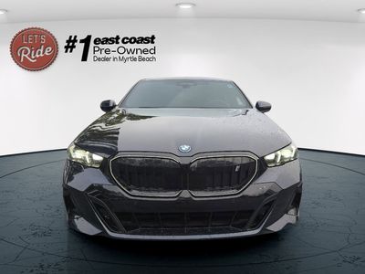 2025 BMW i5 - Photo 2