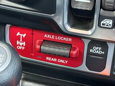 2024 Jeep Wrangler 4xe — photo 43 view