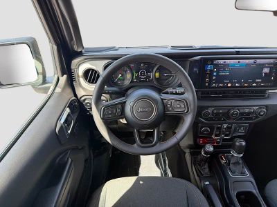 2024 Jeep Wrangler 4xe — photo 17 view
