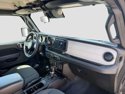 2024 Jeep Wrangler 4xe — photo 14 view