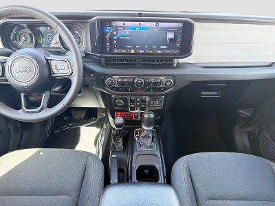 2024 Jeep Wrangler 4xe — photo 19 view