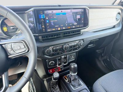 2024 Jeep Wrangler 4xe — photo 27 view