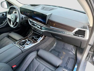 2026 BMW X7 — photo 14 view