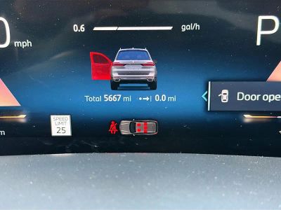 2026 BMW X7 — photo 42 view