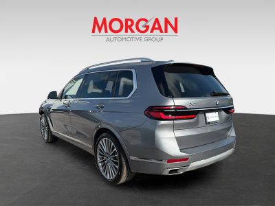 2026 BMW X7 — detail view