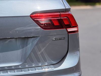 2024 Volkswagen Tiguan 2.0T Wolfsburg Edition — photo 14 view