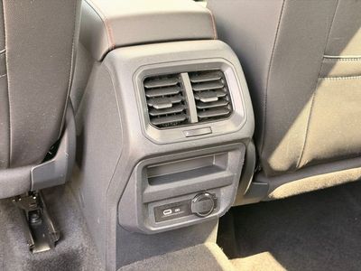 2024 Volkswagen Tiguan 2.0T Wolfsburg Edition — photo 17 view