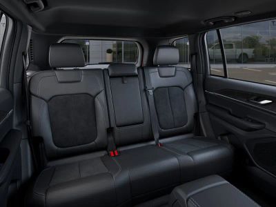 2026 Jeep Grand Cherokee — photo 15 view