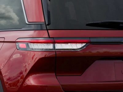 2026 Jeep Grand Cherokee — photo 9 view