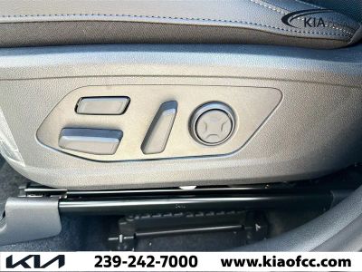 2026 Kia Sorento Hybrid — photo 16 view