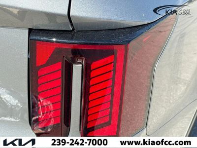2026 Kia Sorento Hybrid — photo 9 view