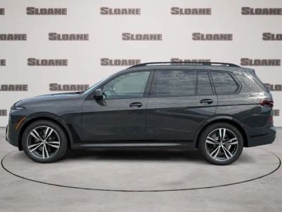 2027 BMW X7 — side profile view
