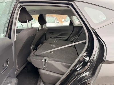 2024 Hyundai Kona SE - Photo 29