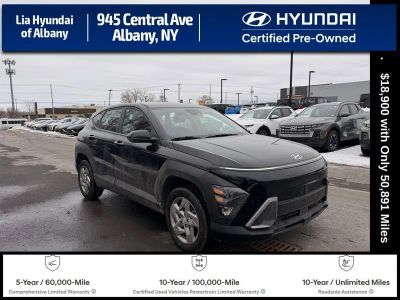 2024 Hyundai Kona SE - Photo 2