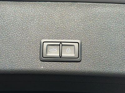 2024 Audi Q8 e-tron - Photo 13