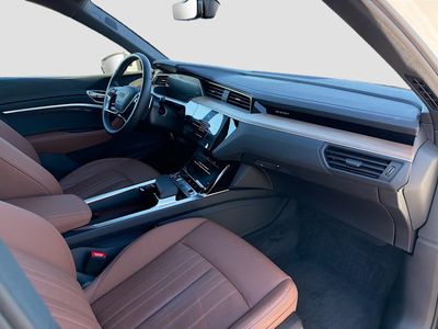 2024 Audi Q8 e-tron - Photo 14