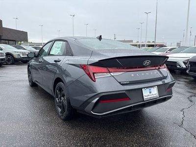 2026 Hyundai Elantra — photo 7 view