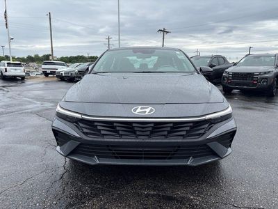 2026 Hyundai Elantra — photo 23 view