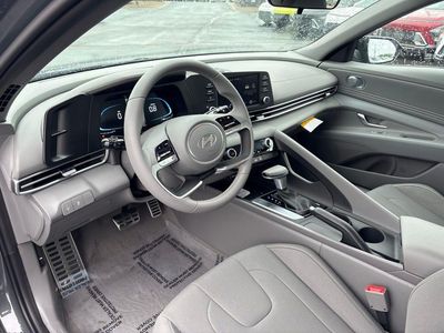 2026 Hyundai Elantra — photo 30 view