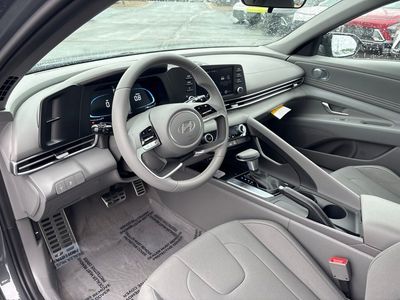 2026 Hyundai Elantra — photo 9 view
