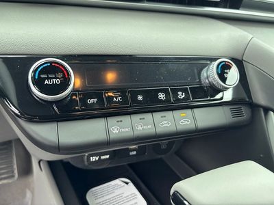 2026 Hyundai Elantra — photo 14 view