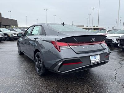 2026 Hyundai Elantra — photo 28 view