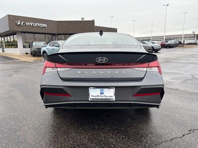 2026 Hyundai Elantra — photo 27 view