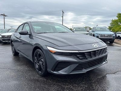 2026 Hyundai Elantra — photo 24 view