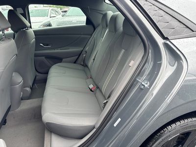 2026 Hyundai Elantra — photo 16 view