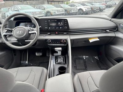 2026 Hyundai Elantra — photo 39 view