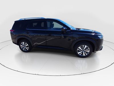 2025 Nissan Pathfinder - Photo 8