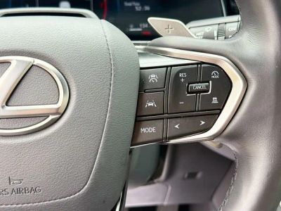 2025 Lexus TX — photo 41 view