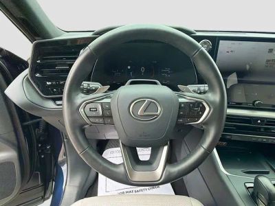 2025 Lexus TX — photo 42 view